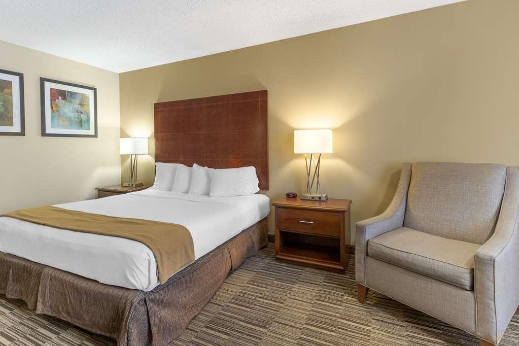 Best Western Sunday House Inn Kerrville Zimmer foto