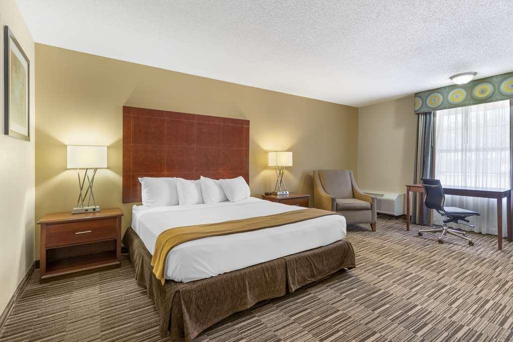 Best Western Sunday House Inn Kerrville Zimmer foto