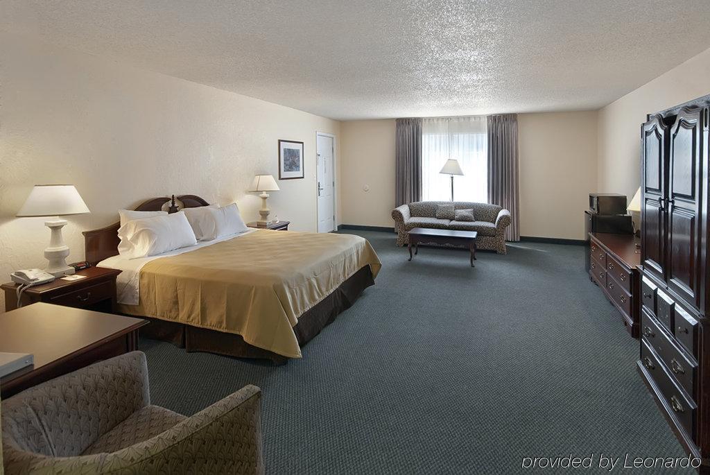 Best Western Sunday House Inn Kerrville Zimmer foto